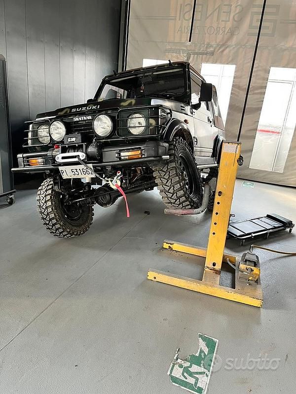 Usata Suzuki Samurai 64 CV (47 kW) 1988 Verde SUV