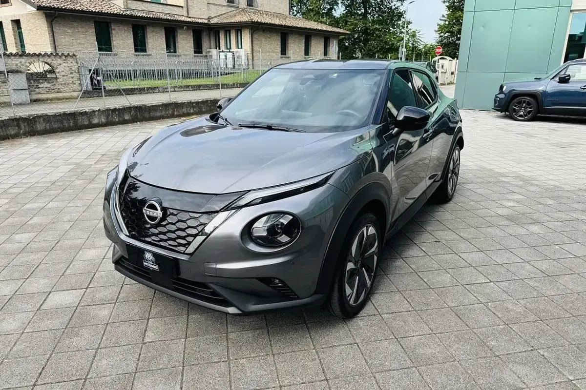 Usata Nissan Juke N-Connecta 94 CV (69 kW) 2025 Grigio SUV