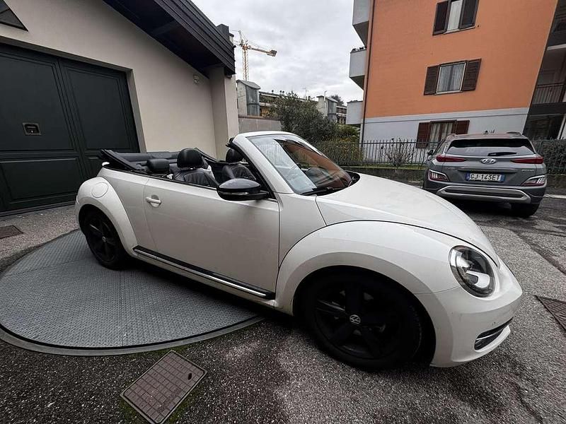 Käytetty VW Beetle Cabriolet Edition 160 HP (117 kW) 2013 Valkoinen Avoauto
