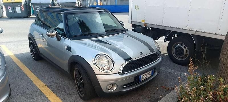 Usata 2007 Mini Cooper Chili Utilitaria | 5000 € (Cara) - Immagine 1/4