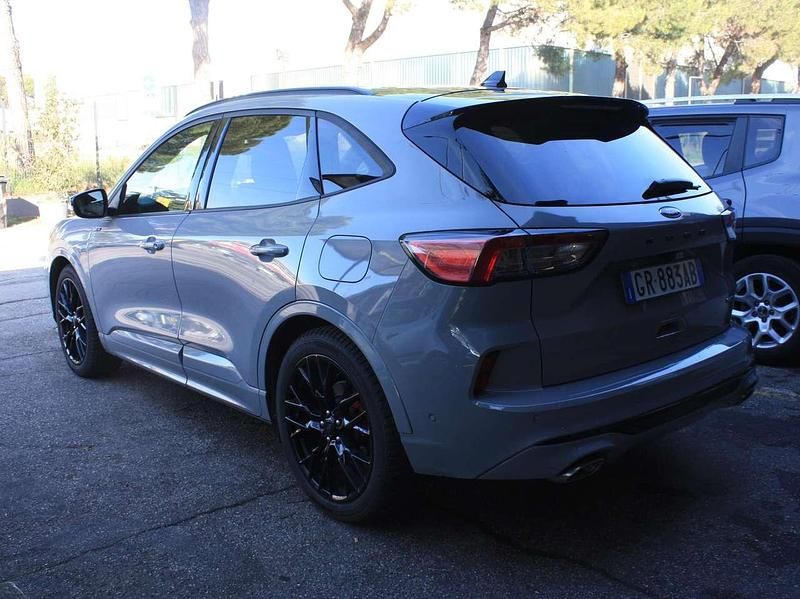 Usata Ford Kuga ST-Line X 152 CV (111 kW) 2023 Grigio SUV