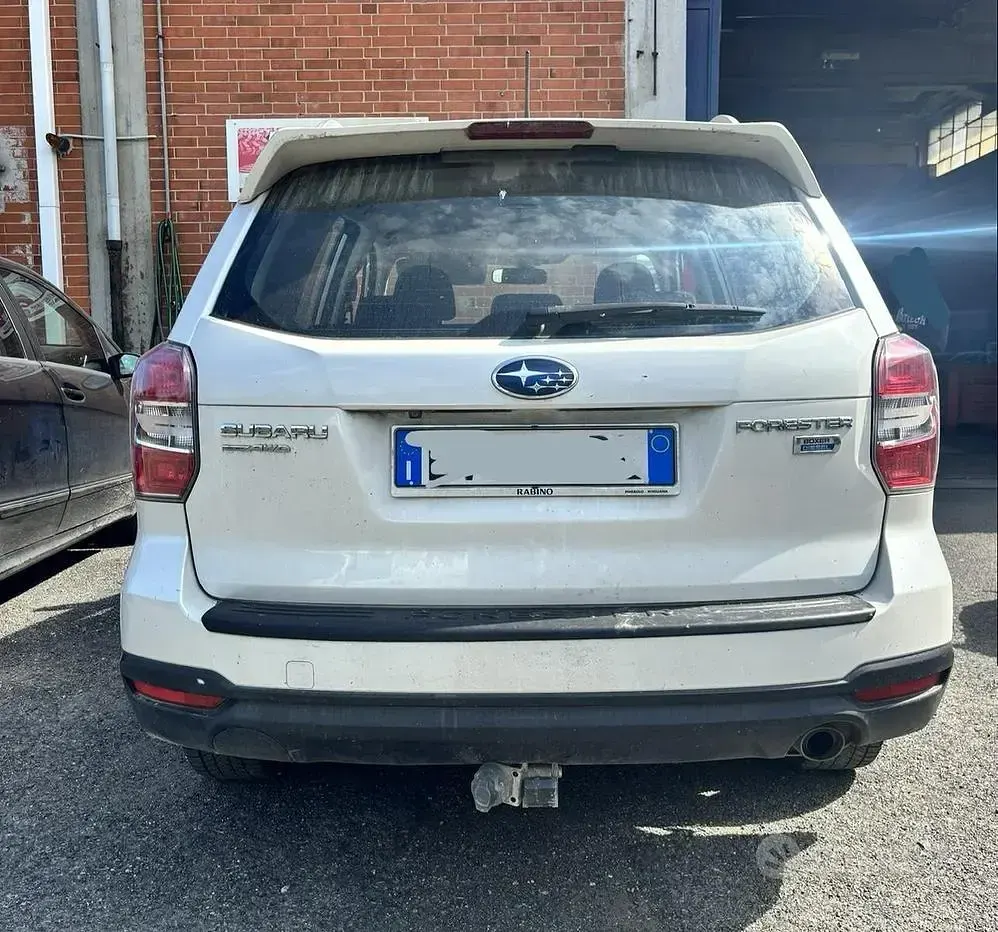 Usata Subaru Forester Comfort 147 CV (108 kW) 2014 Bianco SUV