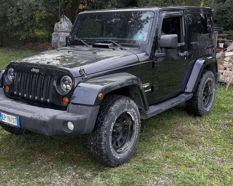 Usata Jeep Wrangler Sahara 200 CV (147 kW) 2013 Nero SUV