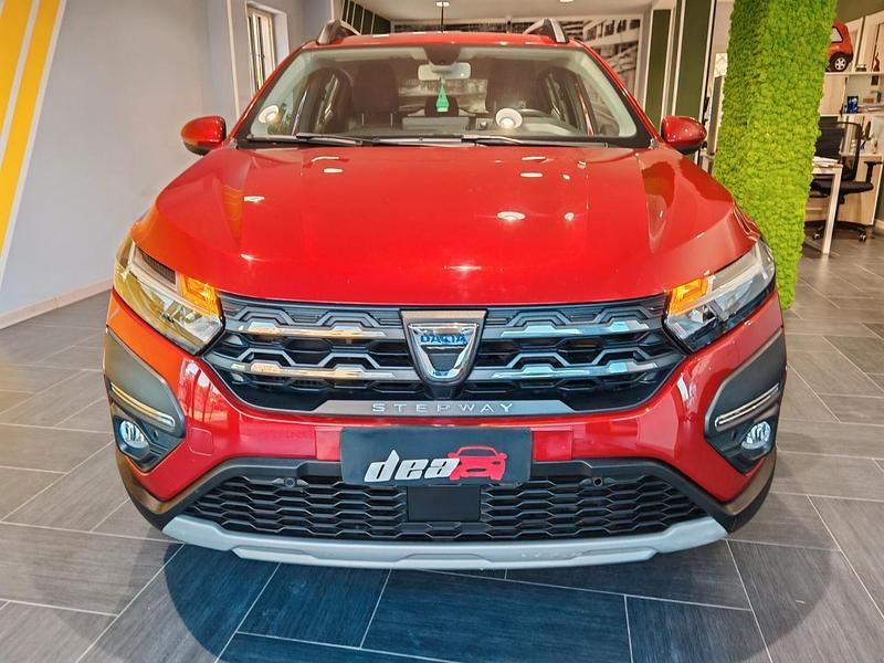 Rosso Usata 2022 Dacia Sandero Comfort Due volumi | 14.200 € (Buon prezzo) - Immagine 1/4