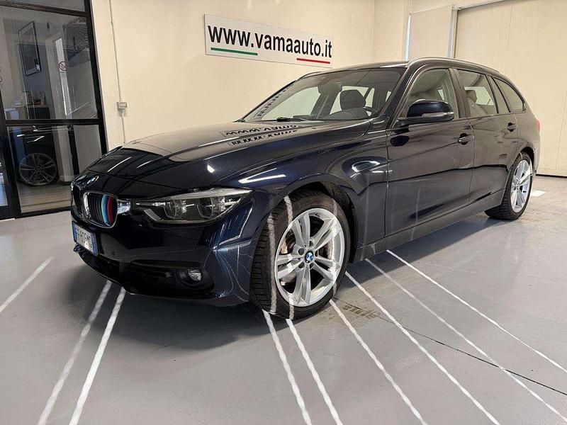 Usata BMW 330 Advantage 258 CV (189 kW) 2016 Blu Station wagon