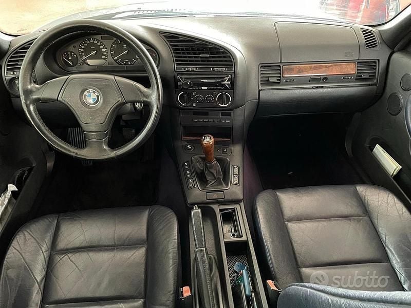 Usata BMW 320 Cabriolet Efficient Dynamics 150 CV (110 kW) 1995 Grigio Cabrio