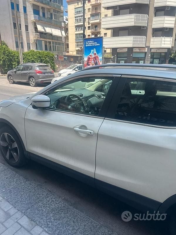 Usata Nissan Qashqai 131 CV (96 kW) 2017 Bianco SUV