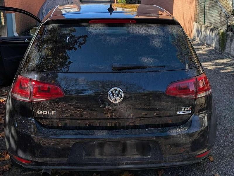 Usata VW Golf VII Highline 110 CV (80 kW) 2016 Berlina
