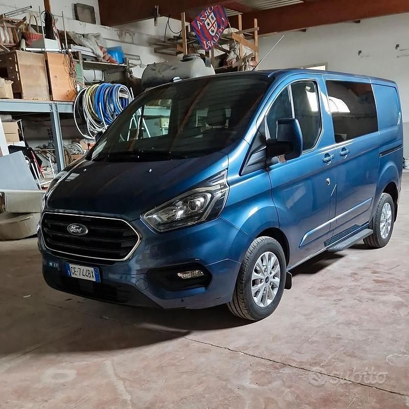 Usata Ford Transit Custom Titanium 2021 Blu Berlina