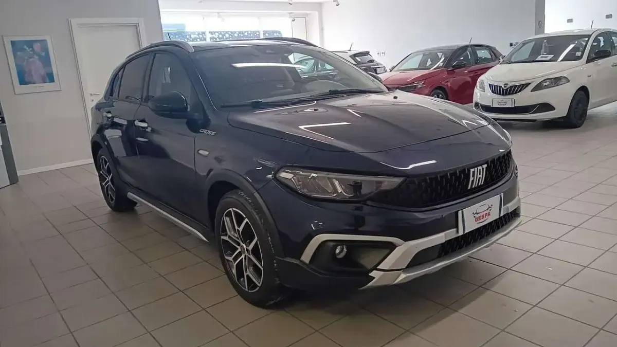 Usado Fiat Tipo Cross 99 CV (72 kW) 2022 Azul Berlina