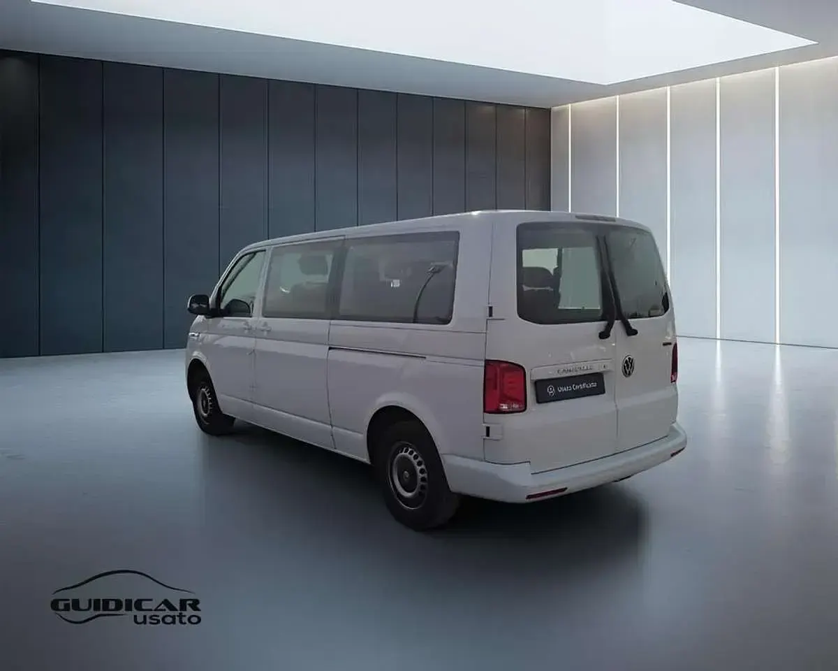 Usata VW Caravelle Comfortline 150 CV (110 kW) 2022 Bianco Furgone