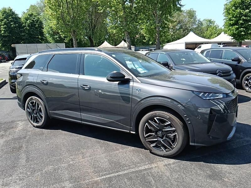 Usata Peugeot 5008 GT 145 CV (106 kW) 2025 Grigio SUV