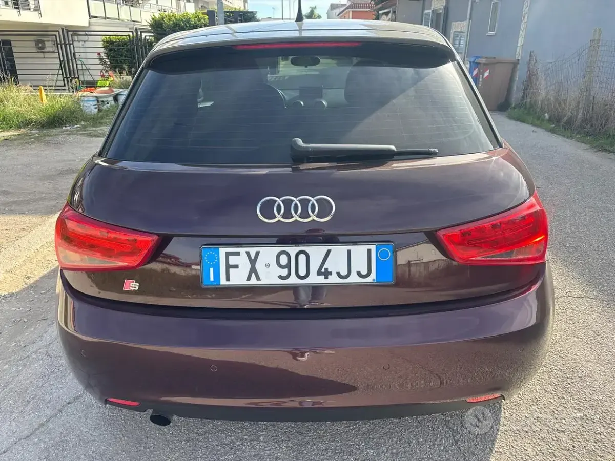 Usata Audi A1 90 CV (66 kW) 2015 Viola Utilitaria