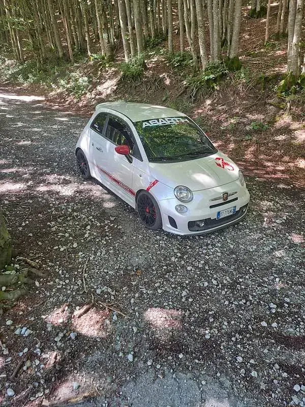 Usata Abarth 500 135 CV (99 kW) 2008 Bianco Utilitaria