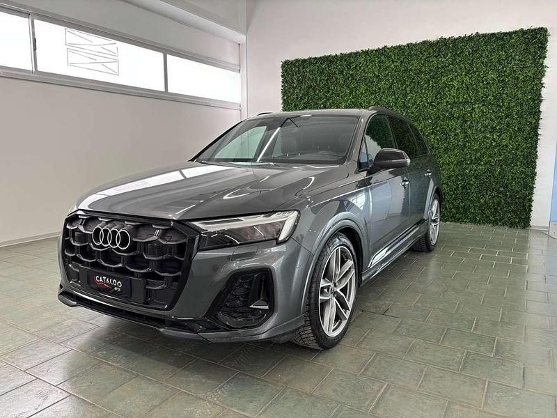 Usata Audi Q7 S-Line 286 CV (210 kW) 2024 Grigio daytona SUV