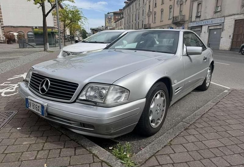 Usata Mercedes SL320 231 CV (169 kW) 1997 Argento Cabrio