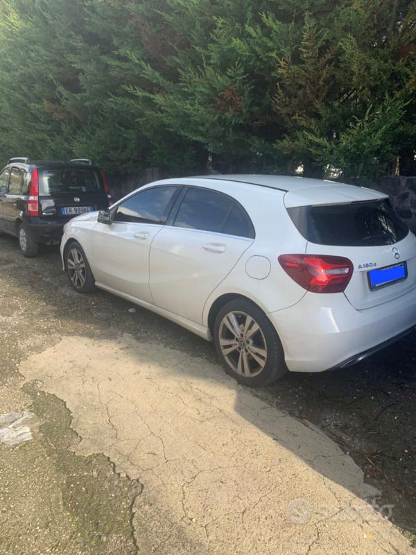 Usata Mercedes A180 109 CV (80 kW) 2017 Bianco Berlina