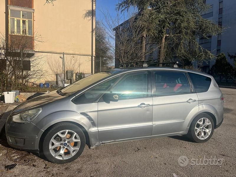 Usata Ford S-MAX S 140 CV (102 kW) 2006 Grigio Monovolume