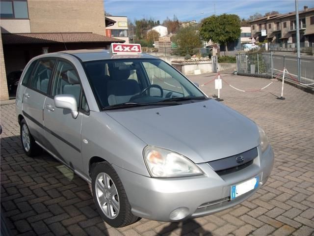 Suzuki liana 4x4