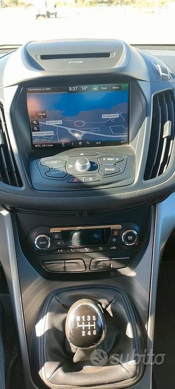 Usata Ford Kuga Titanium 120 CV (88 kW) 2016 Bianco SUV