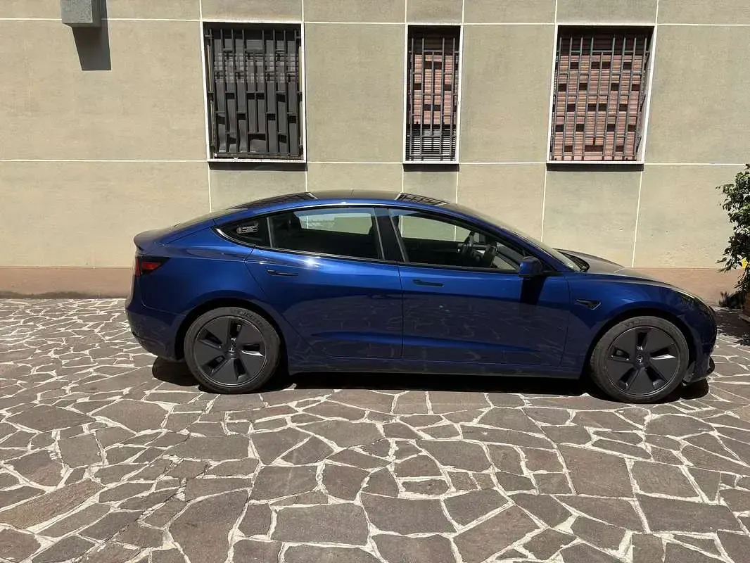 Usata Tesla Model 3 152 kW (208 CV) 2021 Blu/azzurro Berlina