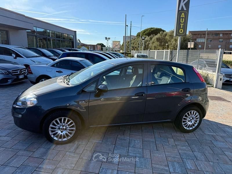 Usata Fiat Punto Young 75 CV (55 kW) 2015 Other Utilitaria