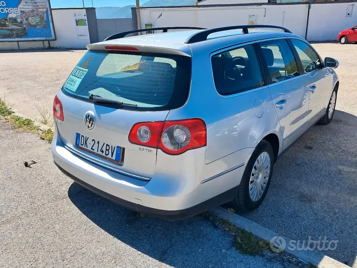 Usata VW Passat 140 CV (102 kW) 2007 Grigio Station wagon