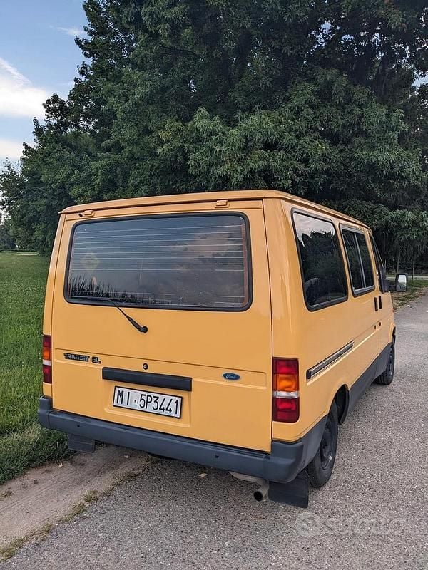 Usata Ford Transit 1990 Giallo Monovolume