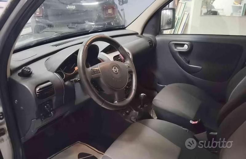 Occasion Opel Combo Enjoy 97 ch (71 kW) 2008 Gris Monospace