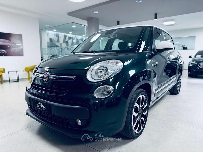 Verde Usata 2017 Fiat 500 Lounge Berlina | 7900 € (Ottimo prezzo) - Immagine 1/4