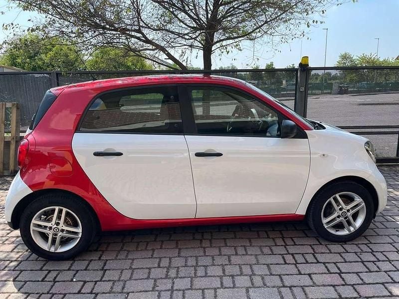 Usata Smart ForFour Superpassion 71 CV (52 kW) 2019 Bianco Utilitaria