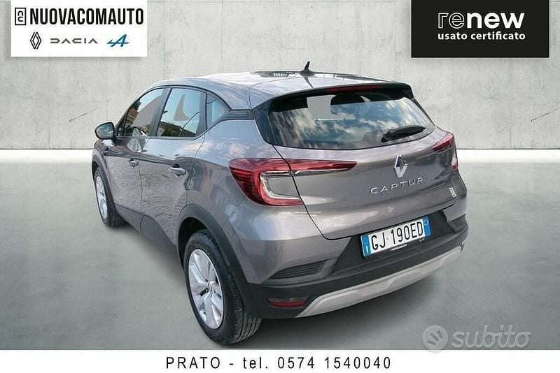 Usata Renault Captur Zen 101 CV (74 kW) 2022 Grigio SUV
