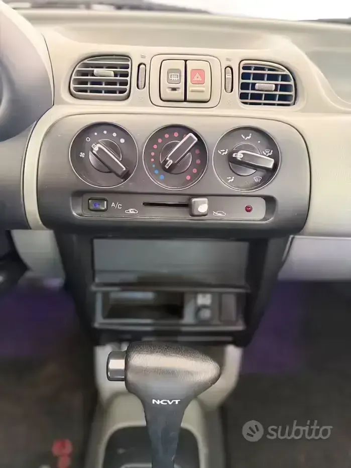 Usata Nissan Micra SE 54 CV (39 kW) 2000 Blu Utilitaria