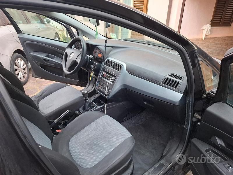 Usata Fiat Grande Punto 2011 Nero Utilitaria