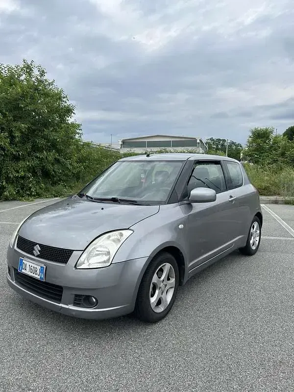 Usata Suzuki Swift 101 CV (74 kW) 2006 Grigio Utilitaria