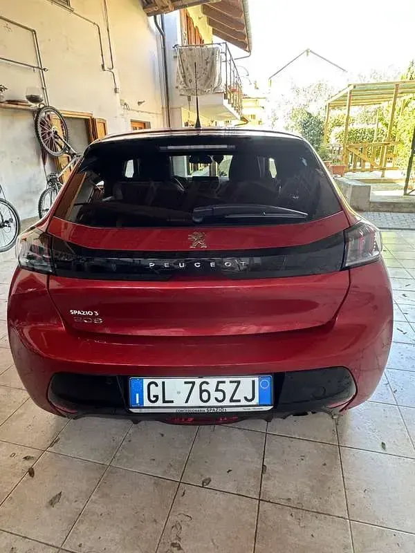 Usata Peugeot 208 Allure 102 CV (75 kW) 2022 Rosso Utilitaria
