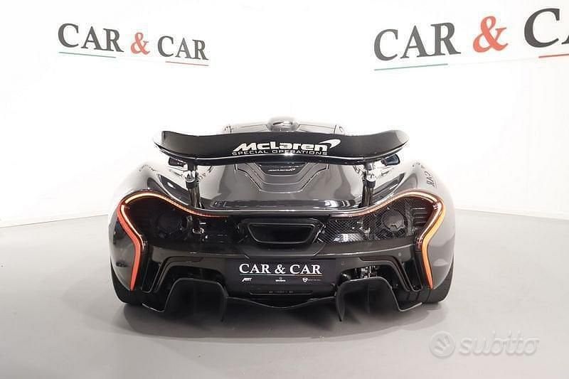 Usata McLaren P1 916 CV (673 kW) 2014 Grigio Coupé