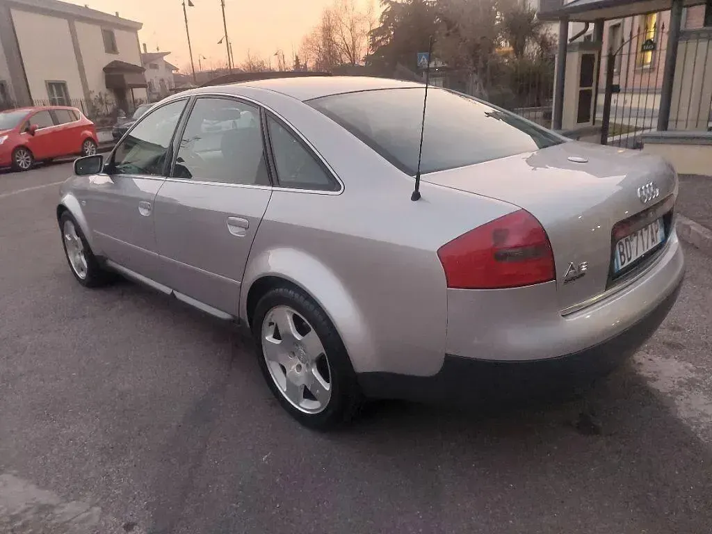 Usata Audi A6 Ambiente 340 CV (250 kW) 2000 Argento Berlina