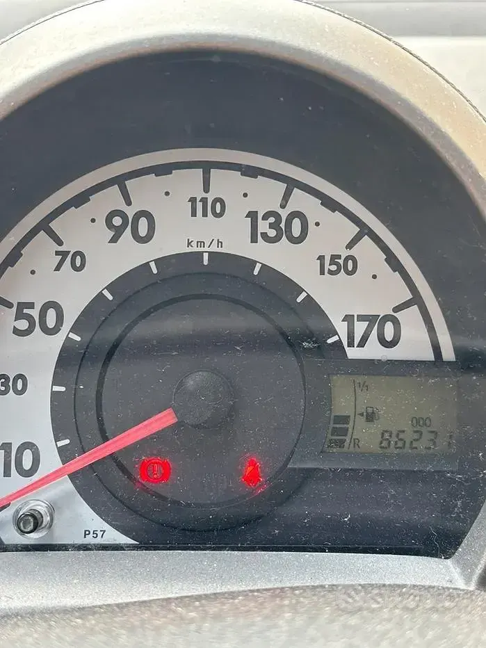 Usata Toyota Aygo 67 CV (49 kW) 2008 Nero Utilitaria