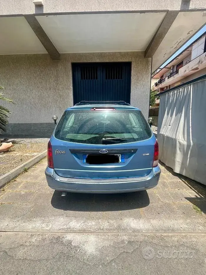 Usata Ford Focus 90 CV (66 kW) 2003 Bluazzurro Station wagon