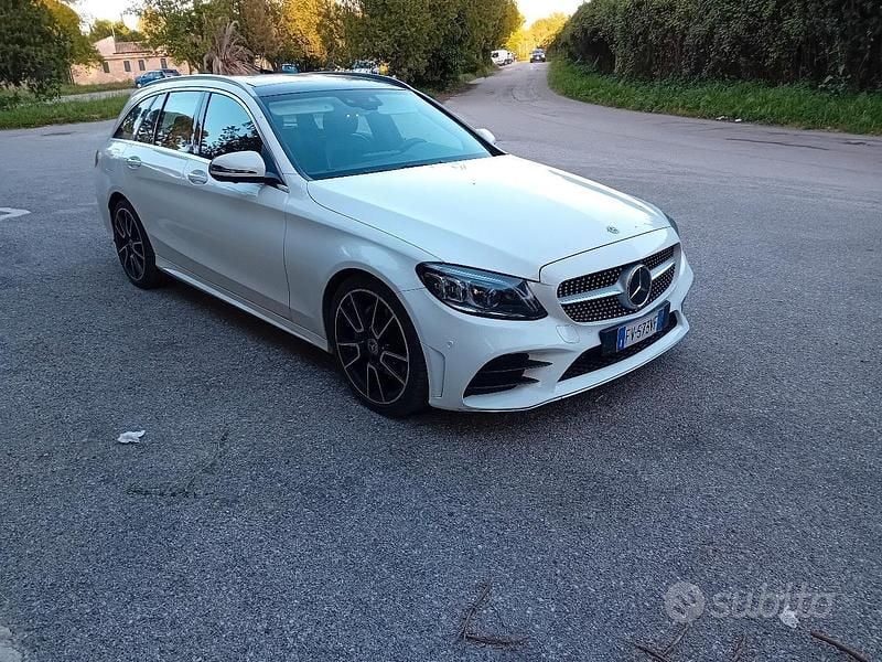 Usata Mercedes C220 Premium 194 CV (142 kW) 2019 Bianco Station wagon