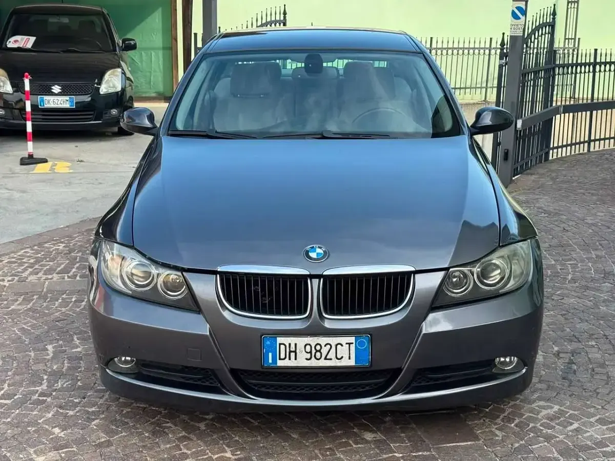 Usata BMW 320 163 CV (119 kW) 2007 Grigio Berlina