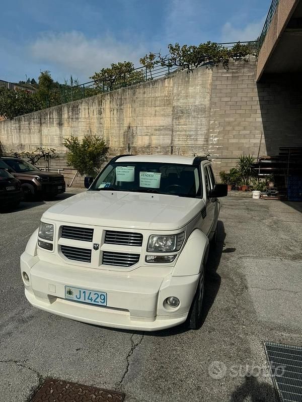 Usata Dodge Nitro 177 CV (130 kW) 2008 Bianco SUV