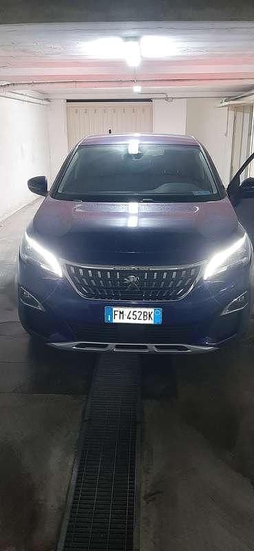 Usata Peugeot 3008 Active 120 CV (88 kW) 2017 Blu/azzurro SUV