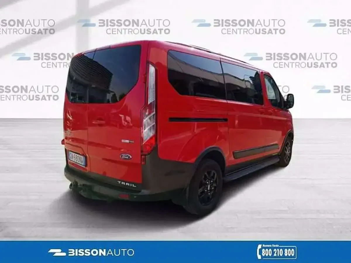 Usata Ford Tourneo Custom Active 150 CV (110 kW) 2023 Rosso Furgone
