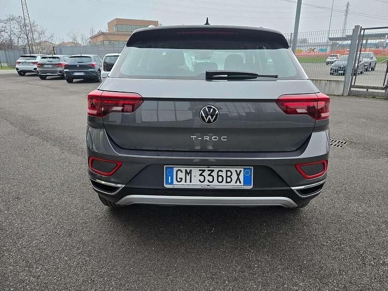 Usata VW T-Roc Style 150 CV (110 kW) 2023 Grigio SUV