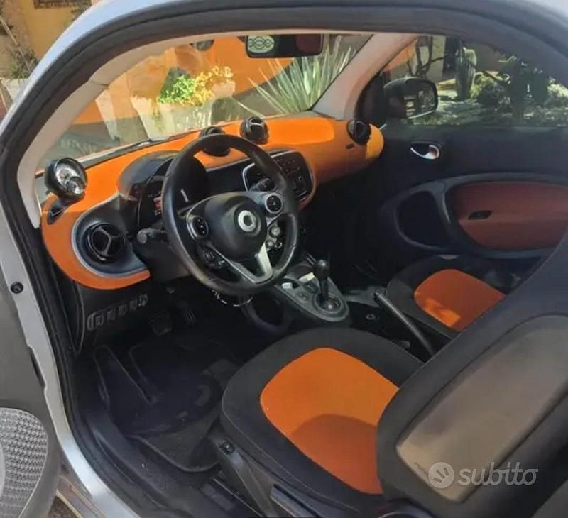 Usata Smart ForTwo Coupé 71 CV (52 kW) 2016 Utilitaria