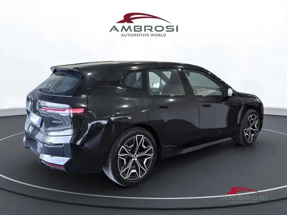 Nuova BMW iX Comfort Edition 239 kW (326 CV) 2025 Nero SUV