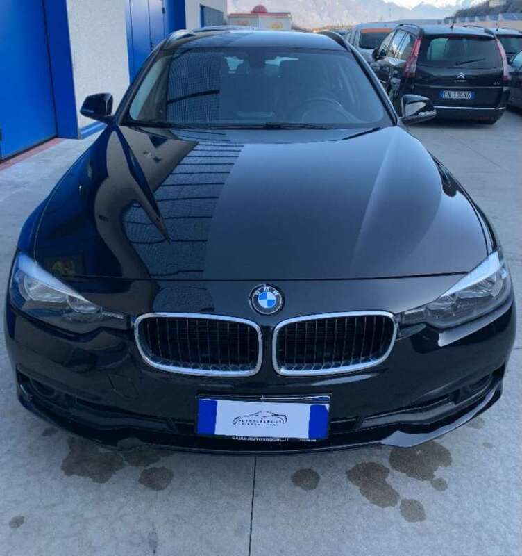 Usata BMW 316 Advantage 116 CV (85 kW) 2017 Nero metallizzato Station wagon
