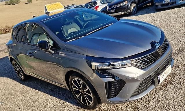 Usata Renault Clio V Techno 90 CV (66 kW) 2025 Grigio scuro